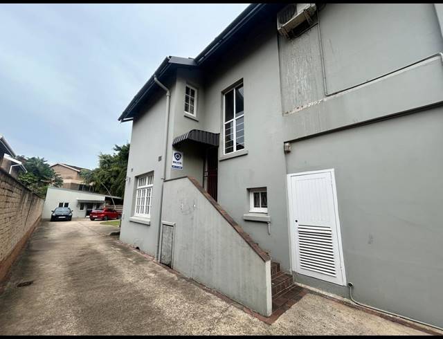 20M² OFFICE TO LET IN ESSENWOOD